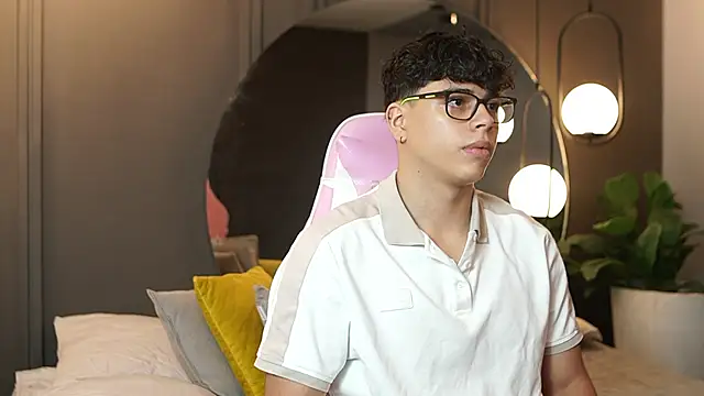 Ethan occonor online show from September 30, 12:54 pm