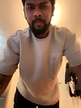 Snapshot of CrazyShashank chatting on October 1, 9:26 am CrazyShashank online show from October 1, 9:26 am