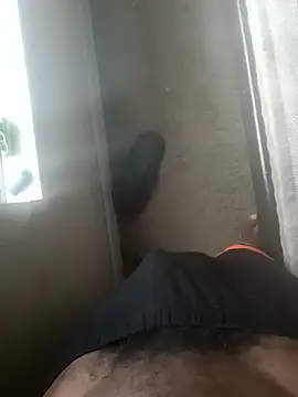 Snapshot of Kaalum561 chatting on December 1, 1:49 pm Kaalum561 online show from December 1, 1:49 pm