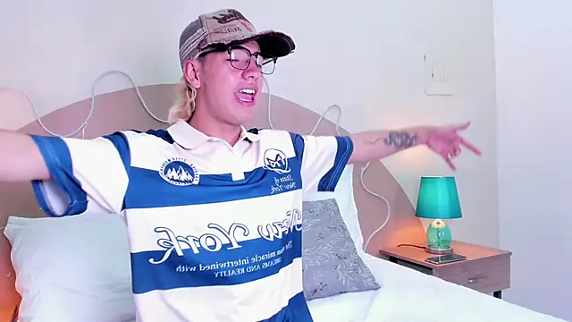 Enrrixxx  online show from November 16, 7:52 pm