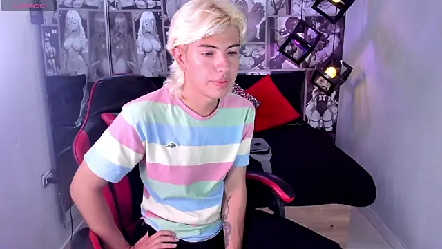 Enrrixxx  online show from January 9, 12:13 am