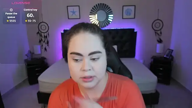 LolaVillalobos online show from January 19, 11:58 am