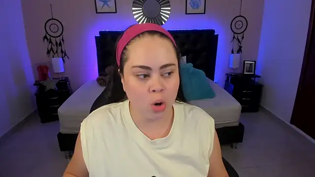 LolaVillalobos online show from March 26, 12:22 pm