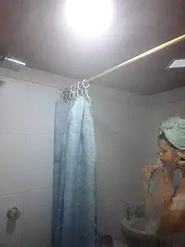 Snapshot of karol_rose chatting on October 8, 9:34 pm karol rose online show from October 8, 9:34 pm