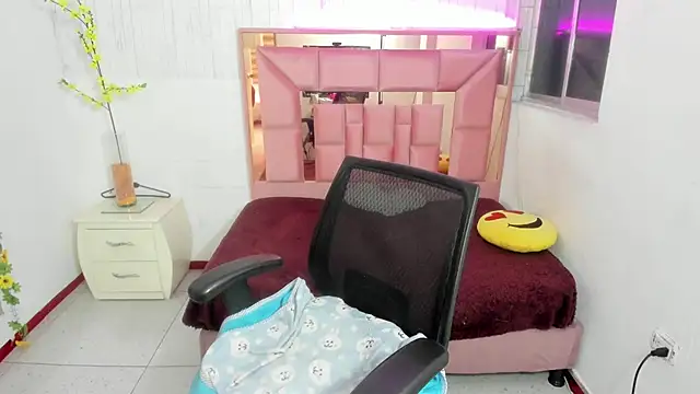 anna moon11 online show from March 25, 8:37 pm