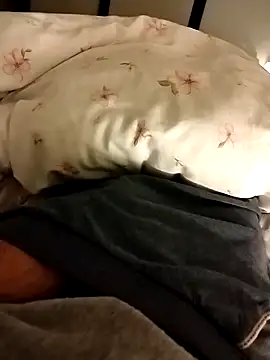 Snapshot of Giacomo-1990 chatting on October 19, 12:44 am Giacomo-1990 online show from October 19, 12:44 am