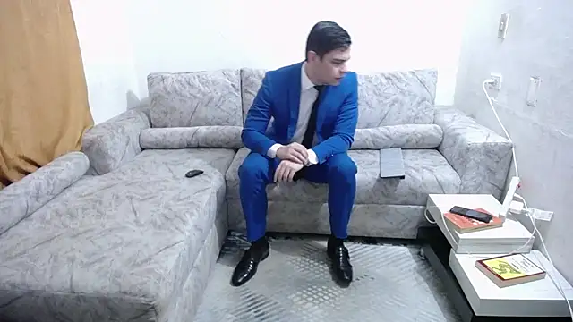 Victor Maitland online show from February 10, 8:24 pm