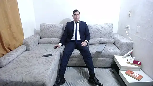 Snapshot of Victor_Maitland chatting on June 21, 8:22 pm Victor Maitland online show from June 21, 8:22 pm