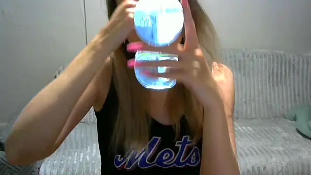 Snapshot of JessFoxxx chatting on February 7, 2:21 pm JessFoxxx online show from February 7, 2:21 pm