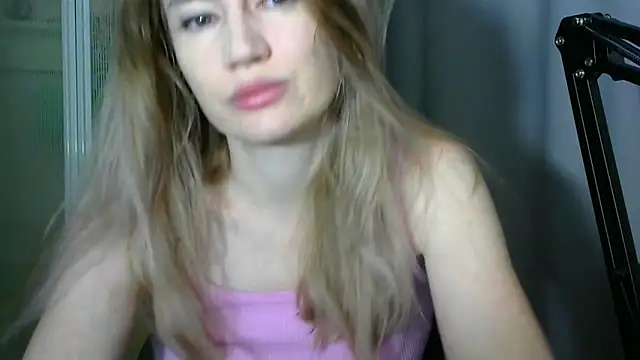 Snapshot of JessFoxxx chatting on February 27, 3:06 am JessFoxxx online show from February 27, 3:06 am