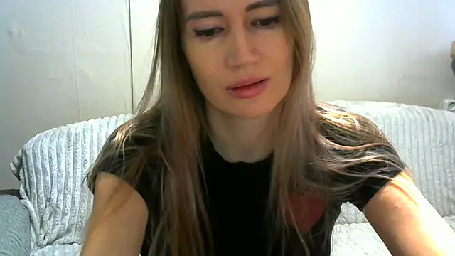 Snapshot of JessFoxxx chatting on March 18, 4:37 am JessFoxxx online show from March 18, 4:37 am