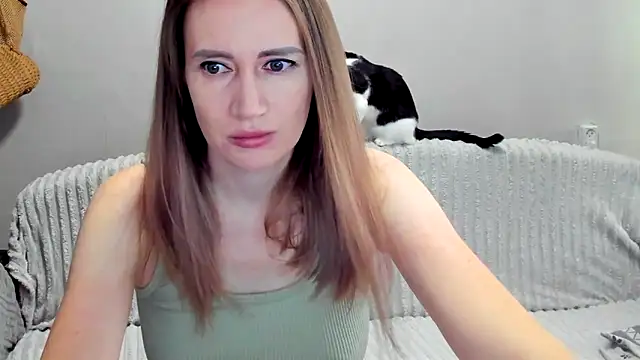 Snapshot of JessFoxxx chatting on May 21, 3:57 am JessFoxxx online show from May 21, 3:57 am