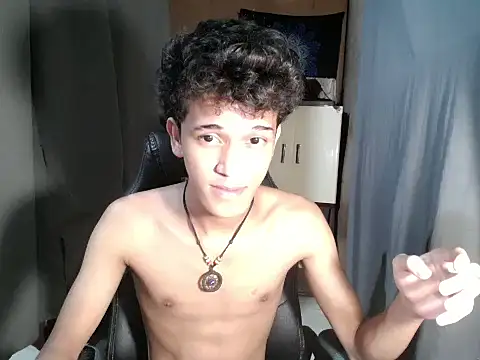 kenbigcockxx online show from November 4, 4:17 pm