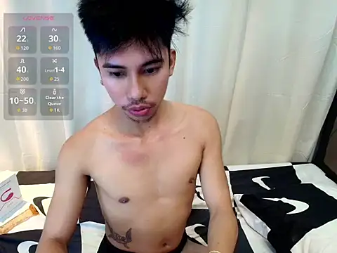 Snapshot of Ur_pinoyhotbrix chatting on March 19, 11:20 pm Ur pinoyhotbrix online show from March 19, 11:20 pm