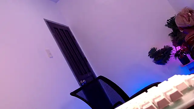 nathaliehardcore1x online show from September 18, 6:10 pm