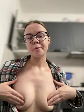  CherryBloom  online show from January 14, 6:19 am