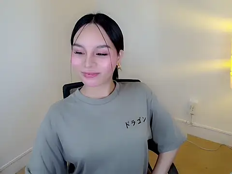 holly tabby online show from January 12, 10:37 pm