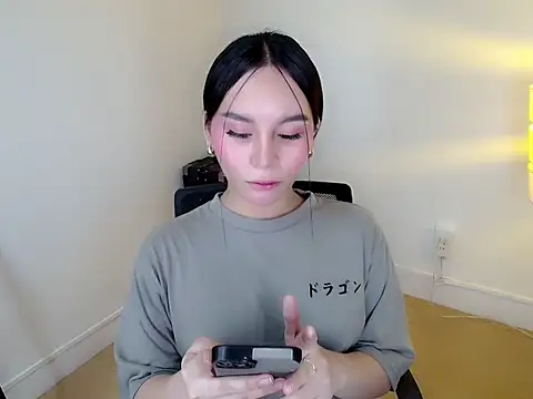 holly tabby online show from January 16, 10:58 pm