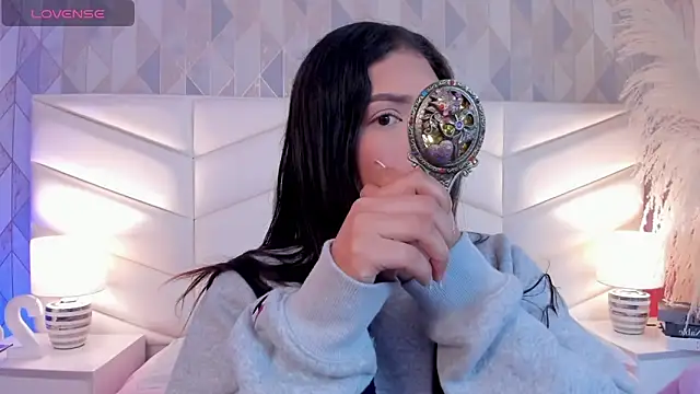 Snapshot of victoria___jonnes chatting on November 11, 12:27 pm victoria jonnes online show from November 11, 12:27 pm