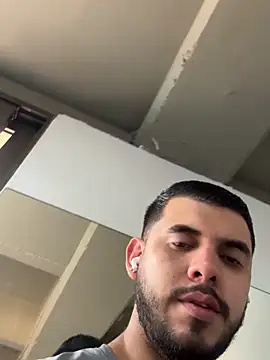 Snapshot of Dimitri_Bass chatting on March 31, 6:52 pm Dimitri Bass online show from March 31, 6:52 pm