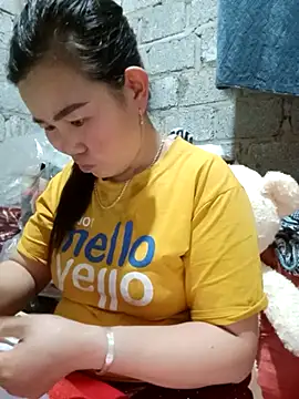 jienrrr online show from October 31, 1:06 am