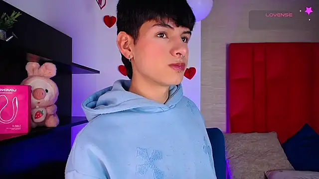 Ezra Storm online show from February 19, 5:03 am