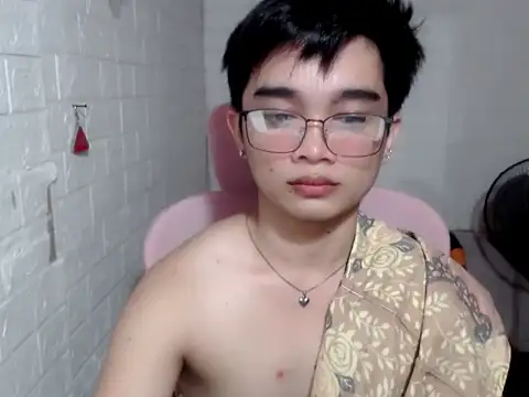 Snapshot of sexysam14 chatting on April 19, 11:07 pm sexysam14 online show from April 19, 11:07 pm