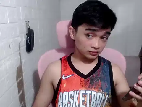 Snapshot of sexysam14 chatting on May 12, 9:39 am sexysam14 online show from May 12, 9:39 am