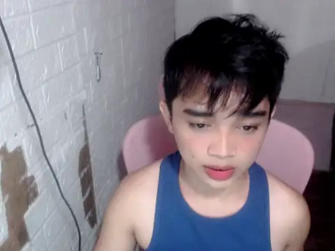 Snapshot of sexysam14 chatting on May 19, 4:24 pm sexysam14 online show from May 19, 4:24 pm