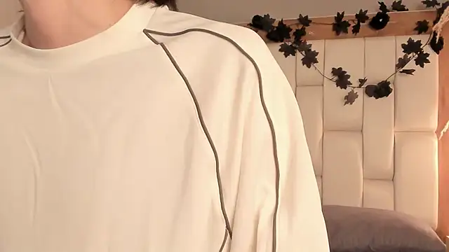 Daphne And Roger online show from December 23, 11:08 am