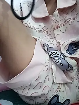 Snapshot of Yoo_j chatting on October 15, 10:59 am Yoo j online show from October 15, 10:59 am