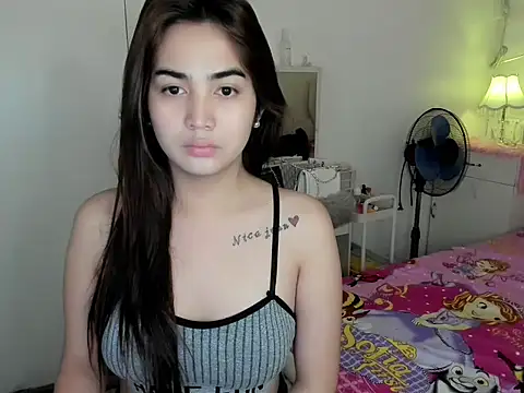 Snapshot of Alovelydoll_nica chatting on April 20, 1:19 am Alovelydoll nica online show from April 20, 1:19 am