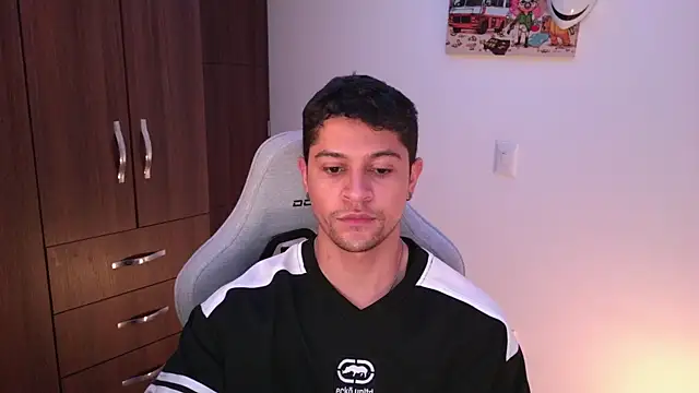 domsantiago  online show from November 13, 11:58 pm