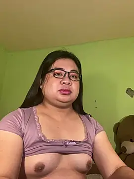 Snapshot of Im_ur_mother chatting on March 10, 3:39 pm Im ur mother online show from March 10, 3:39 pm