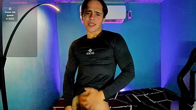 Snapshot of Maximiliano_scoott__ chatting on September 11, 5:57 pm Maximiliano scoott online show from September 11, 5:57 pm