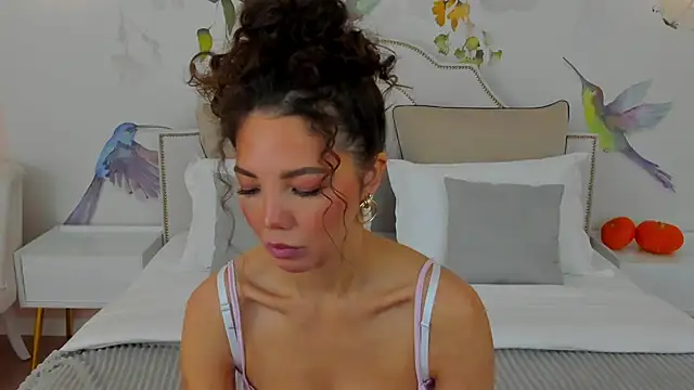 MargaretPeace online show from October 18, 3:09 am