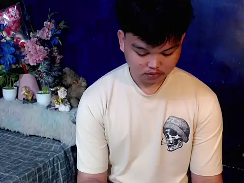 Reynelcock online show from April 16, 3:35 pm