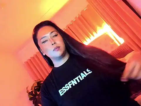 Snapshot of mistress_loy chatting on June 2, 3:14 pm mistress loy online show from June 2, 3:14 pm