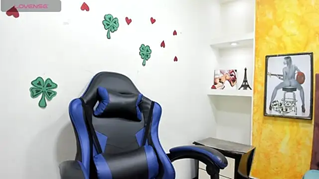 Chantalvedette online show from April 7, 6:41 pm