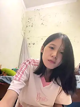 meomeo2k6 online show from October 3, 2:36 pm