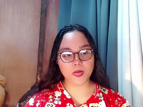  Lylia online show from November 17, 10:15 pm