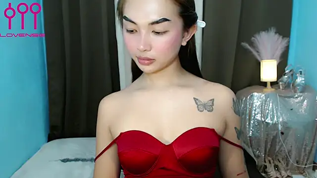 Snapshot of Goddess_Isabel chatting on July 18, 7:50 pm Goddess Isabel online show from July 18, 7:50 pm