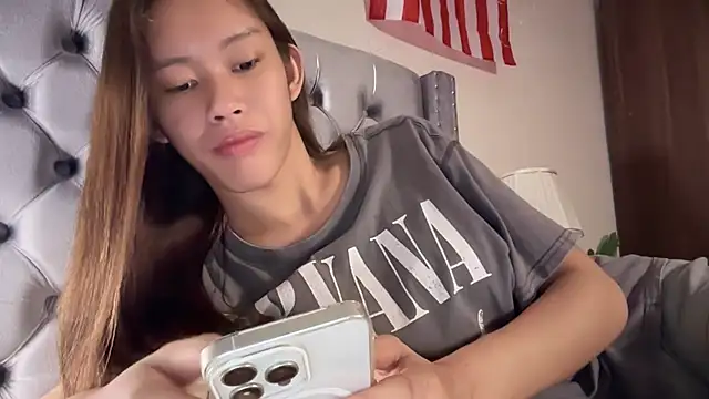 Snapshot of Its_Cora chatting on September 25, 4:27 am Its Cora online show from September 25, 4:27 am