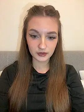 AdelinaEmber online show from December 17, 4:57 pm