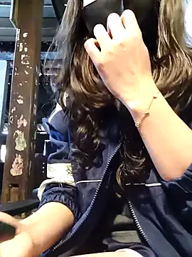 Snapshot of Venessa chatting on March 16, 6:50 am Venessa online show from March 16, 6:50 am