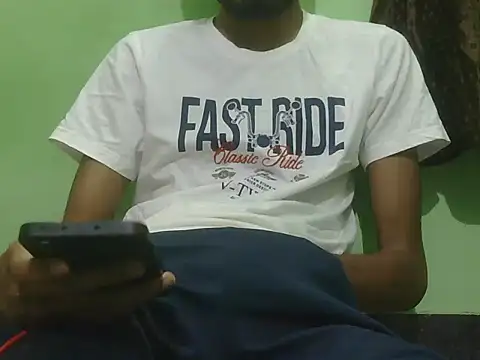 Snapshot of rockyy23boy chatting on April 25, 4:04 pm rockyy23boy online show from April 25, 4:04 pm