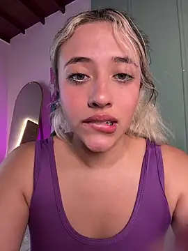 Snapshot of Alexa__Blue chatting on October 24, 2:52 am Alexa  Blue online show from October 24, 2:52 am