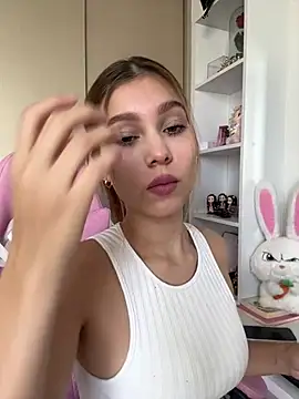 Nikii   online show from May 20, 2:56 pm