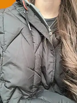 Isabella21  online show from February 19, 11:01 pm