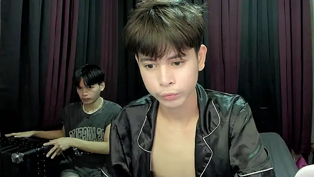 hotfreshdior online show from November 30, 4:44 pm